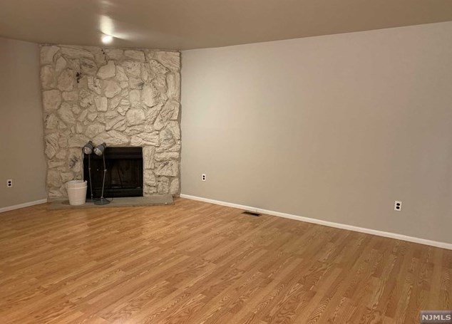 70 Linwood Ave, Cresskill, NJ 07626