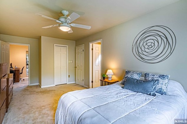 68 Easedale Rd, Wayne NJ  07470-2486 exterior