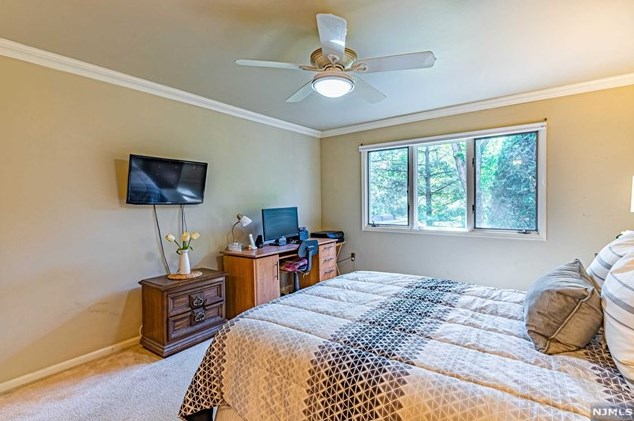 68 Easedale Rd, Wayne NJ  07470-2486 exterior