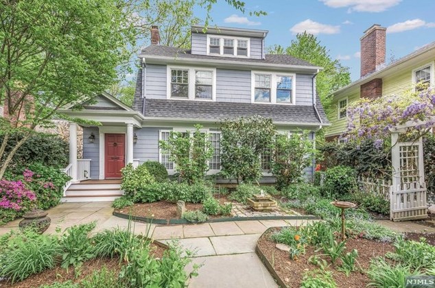 73 Woodland Ave, Glen Ridge, NJ 07028