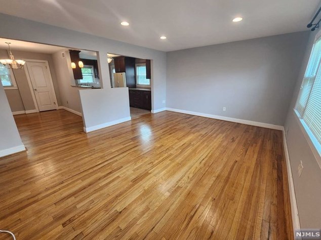 50 Kipp Ave, Elmwood Park, NJ 07407