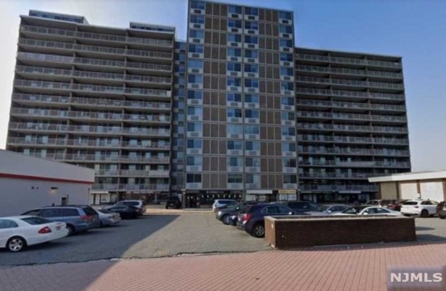 1350 15th St #7e, West Fort Lee, NJ 07024