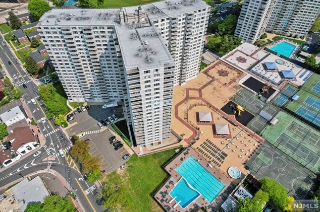 2000 Linwood Ave #5l, West Fort Lee, NJ 07024