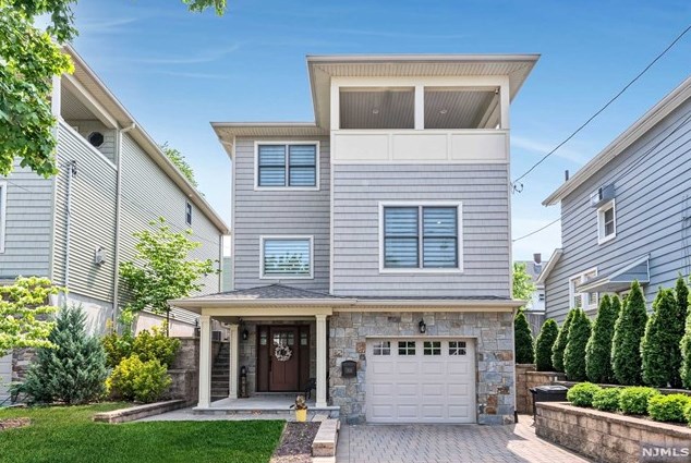533 Washington St, Carlstadt, NJ 07072