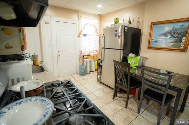 255 16th St, Paterson NJ exterior