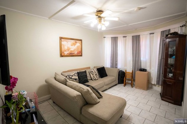 255 16th St, Paterson NJ exterior