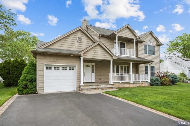 630 Fermery Dr, N Milford, NJ 07646