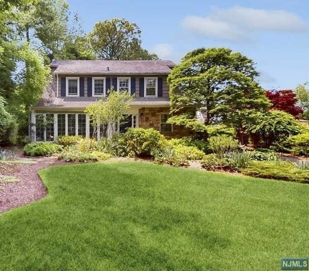212 Davison Pl, Englewood, NJ 07631