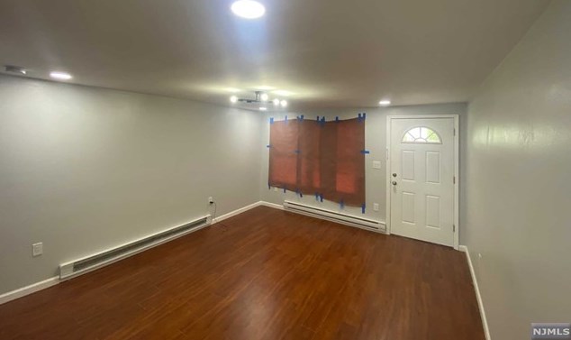 119-121 Maple St #121, Jersey City, NJ 07304