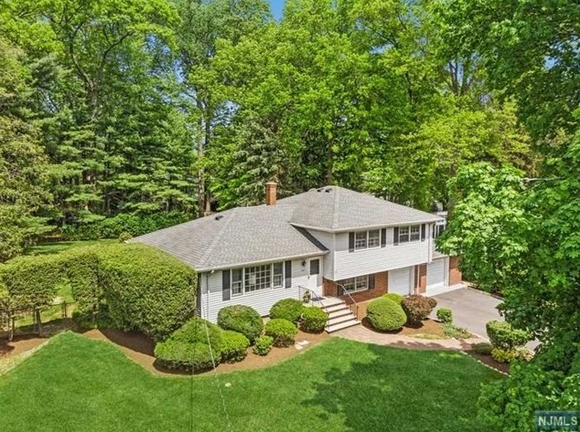 312 Ell Rd, Hillsdale, NJ 07642