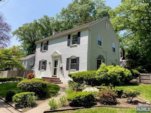 1130 Magnolia Rd, Teaneck, NJ 07666