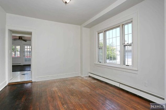 173 Orchard St, Elmwood Park NJ  07407-2213 exterior