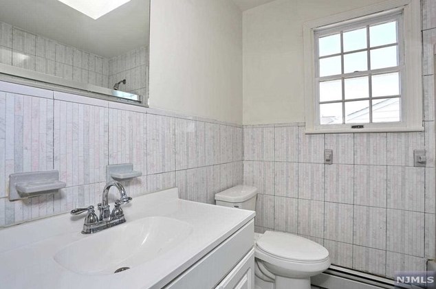 173 Orchard St, Elmwood Park NJ  07407-2213 exterior