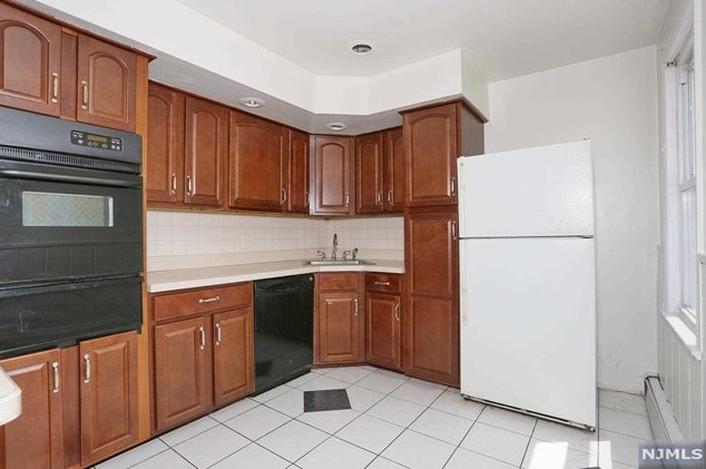 173 Orchard St, Elmwood Park NJ  07407-2213 exterior