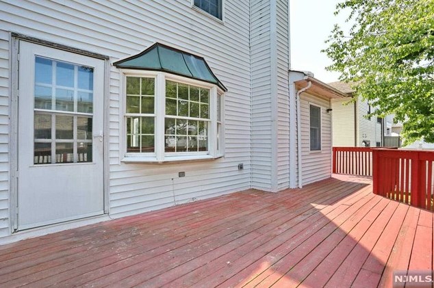 173 Orchard St, Elmwood Park NJ  07407-2213 exterior