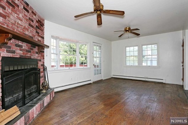 173 Orchard St, Elmwood Park NJ  07407-2213 exterior