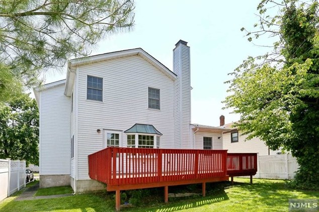 173 Orchard St, Elmwood Park NJ  07407-2213 exterior