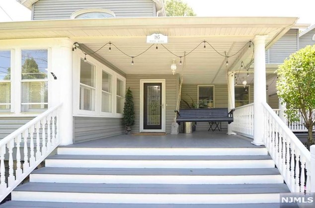 185 Myrtle Ave, Allendale, NJ 07401