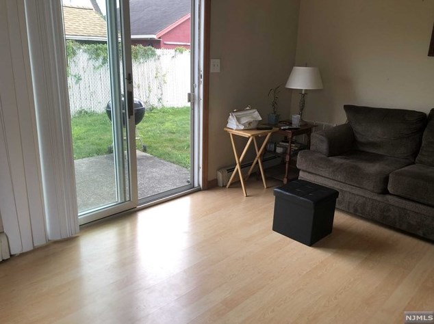 2 Tina Ct #1, Elmwood Park, NJ 07407