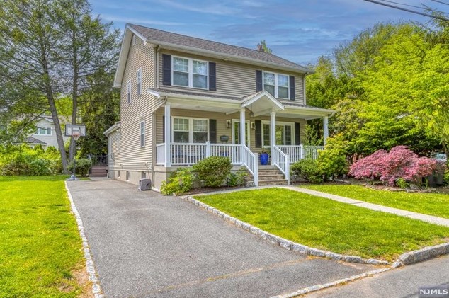 123 5th St, Cresskill, NJ 07626