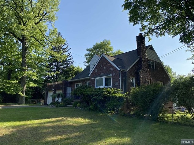 595 Knickerbocker Rd, Tenafly, NJ 07670