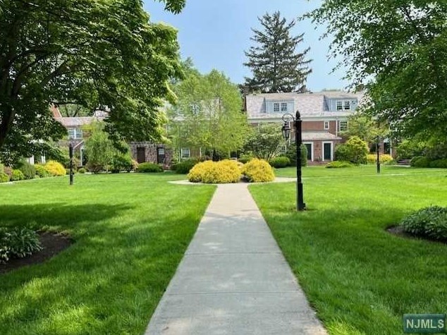 185 Palisade Ave, Englewood NJ 07631-3151 exterior