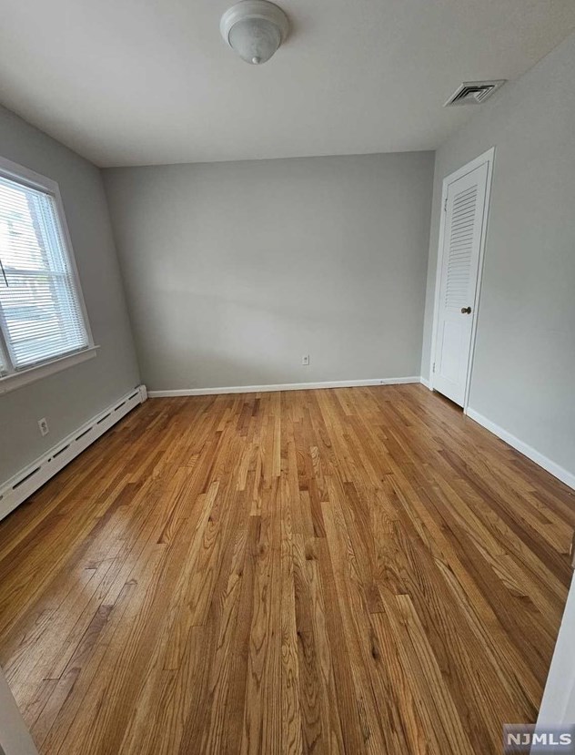 64 Mary St, Belleville, NJ 07109