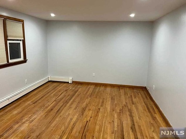 50 Terhune Ave, Jersey City, NJ 07305
