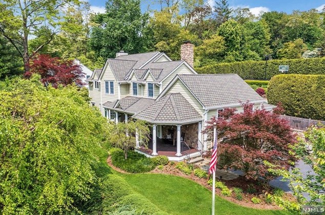 511 E Saddle River Rd, Ridgewood, NJ 07450