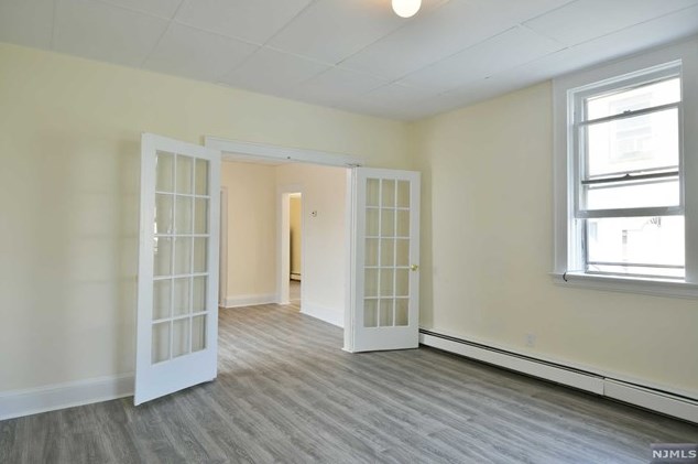 1460 Main Ave #1r, Clifton, NJ 07011