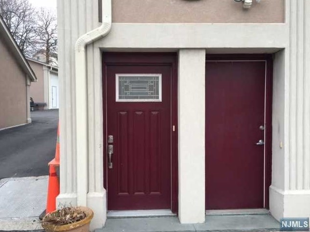 75 Ramapo Valley Rd, Mahwah, NJ 07430