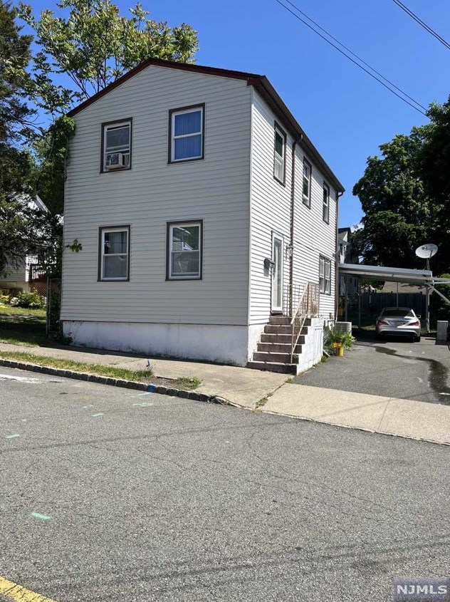 13 King St, Dover, NJ 07801