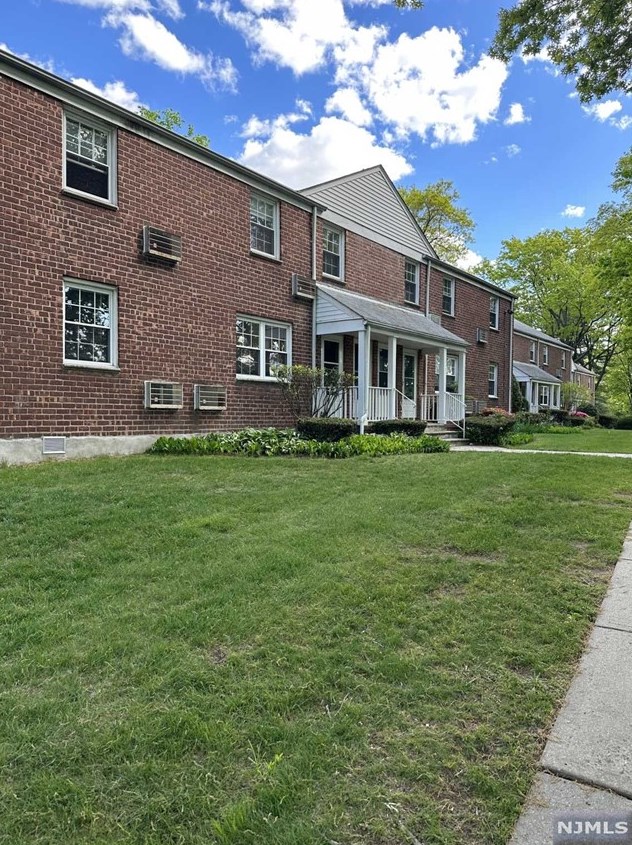 104 Clark Ct, Rutherford, NJ 07070