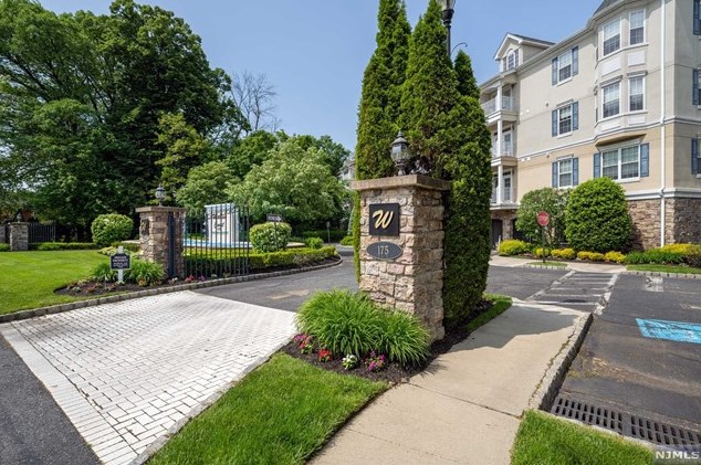 175 Rochelle Ave #103, Rochelle Park, NJ 07662