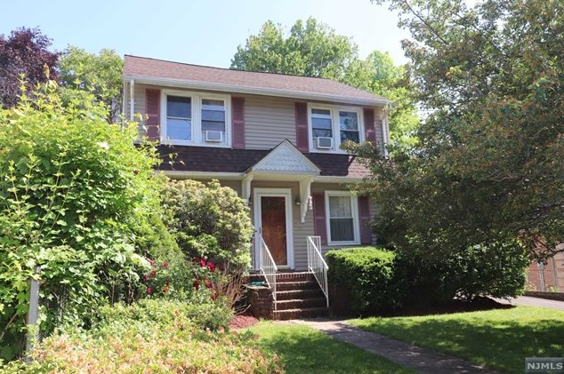 20 Norwood Ave, Ridgewood, NJ 07452