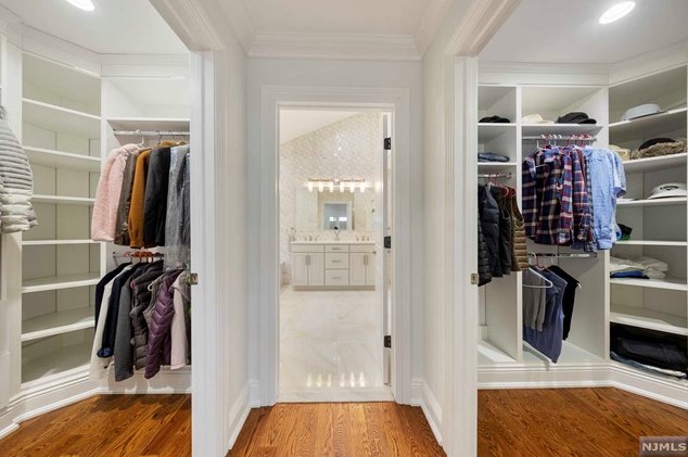 1107 Harvard Pl, West Fort Lee NJ  07024-1627 exterior