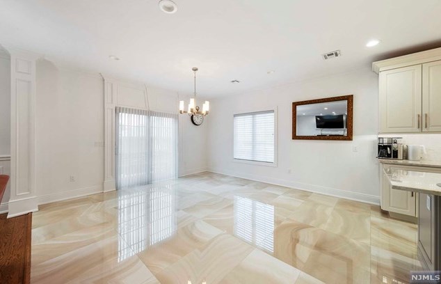 1107 Harvard Pl, West Fort Lee NJ  07024-1627 exterior