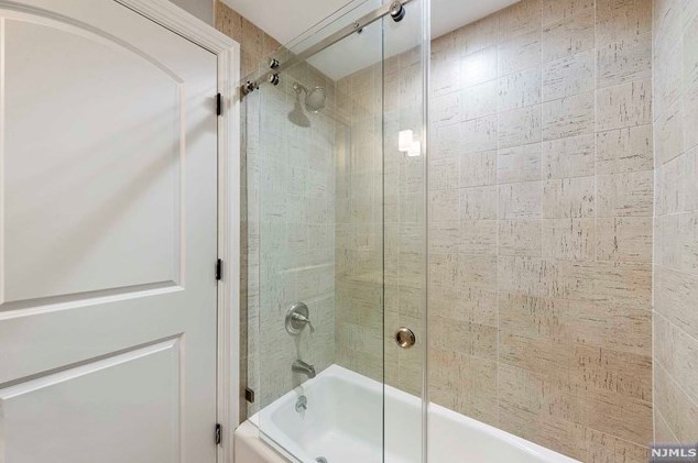 1107 Harvard Pl, West Fort Lee NJ  07024-1627 exterior