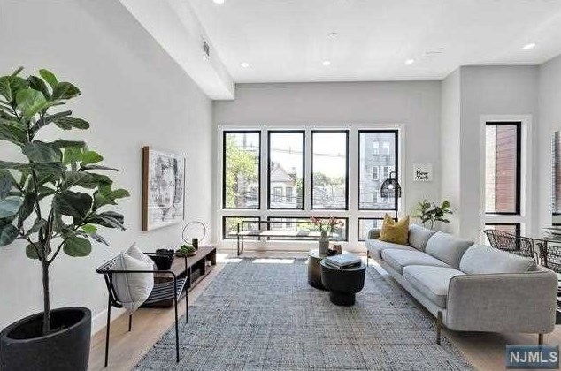 134 Manhattan Ave #2, Jersey City, NJ 07307