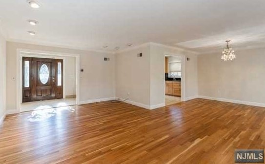 33 Malcolm Ct, Tenafly, NJ 07670