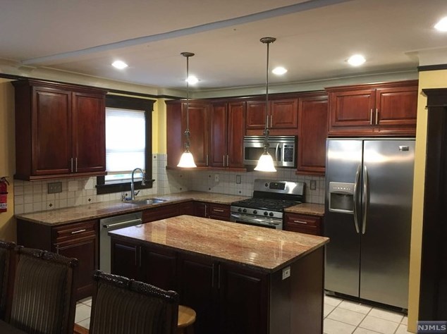 429 Palisade Ave, Cliffside Park, NJ 07010