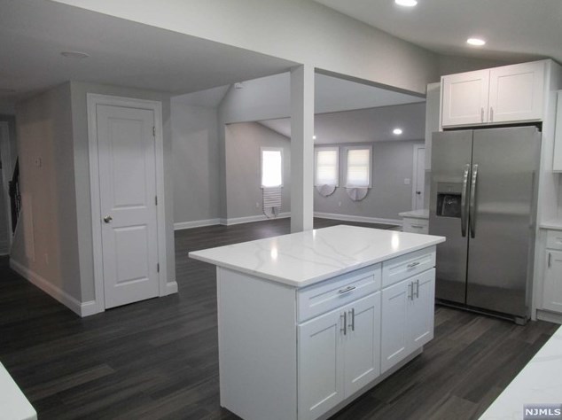 68 Hemlock St, Oakland NJ  07436-1829 exterior