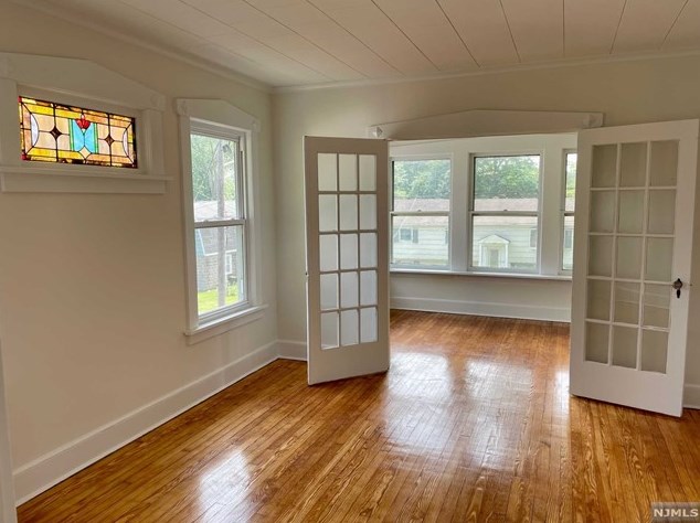 31 1st St #2nd Floor, Midland Pk, NJ 07432