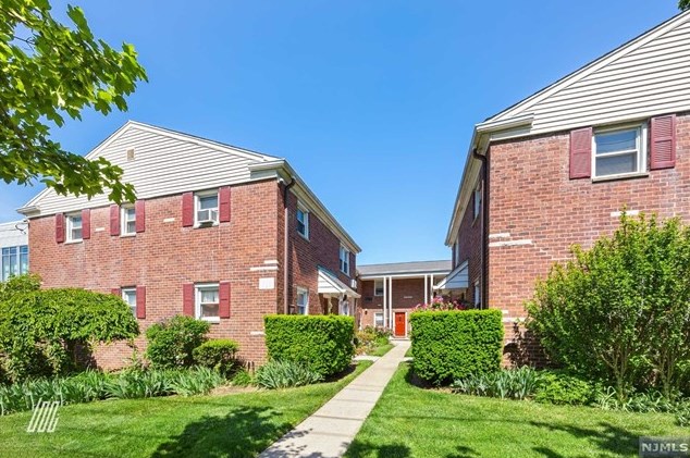715 Broad Ave #6, Ridgefield, NJ 07657