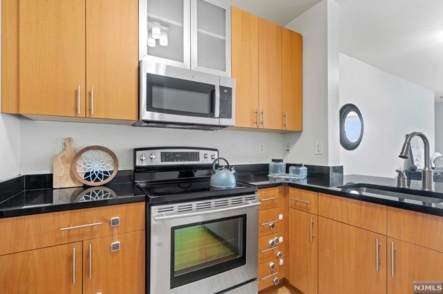 24 Ave At Port Imperial #305, West New York, NJ 07093