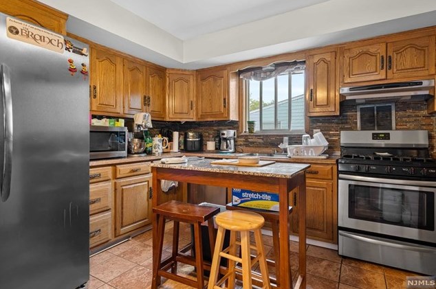 131 Liberty St, Lodi NJ  07644-3212 exterior