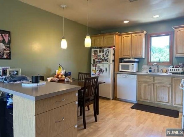 306 Westervelt Pl, Lodi, NJ 07644