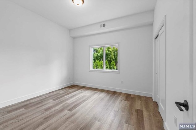 2400 5th St, West Fort Lee NJ  07024-7812 exterior