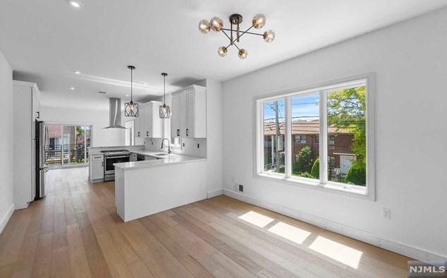 2400 5th St, West Fort Lee NJ  07024-7812 exterior