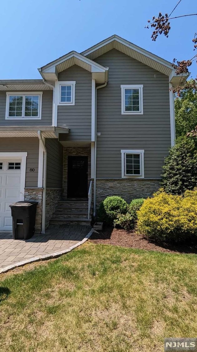 80 Hickory Ct, Tenafly, NJ 07670